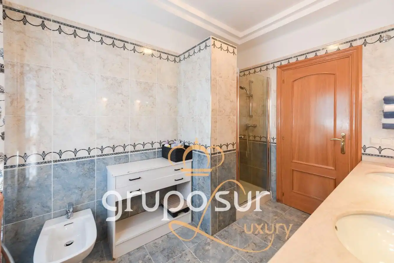 Casa o xalet en venda a Calle de la Fuente del Berrocal, 1, El Berrocal