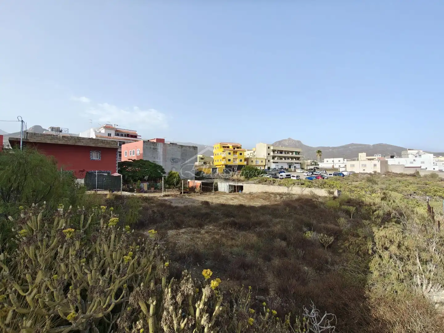 Land for sale in Arona