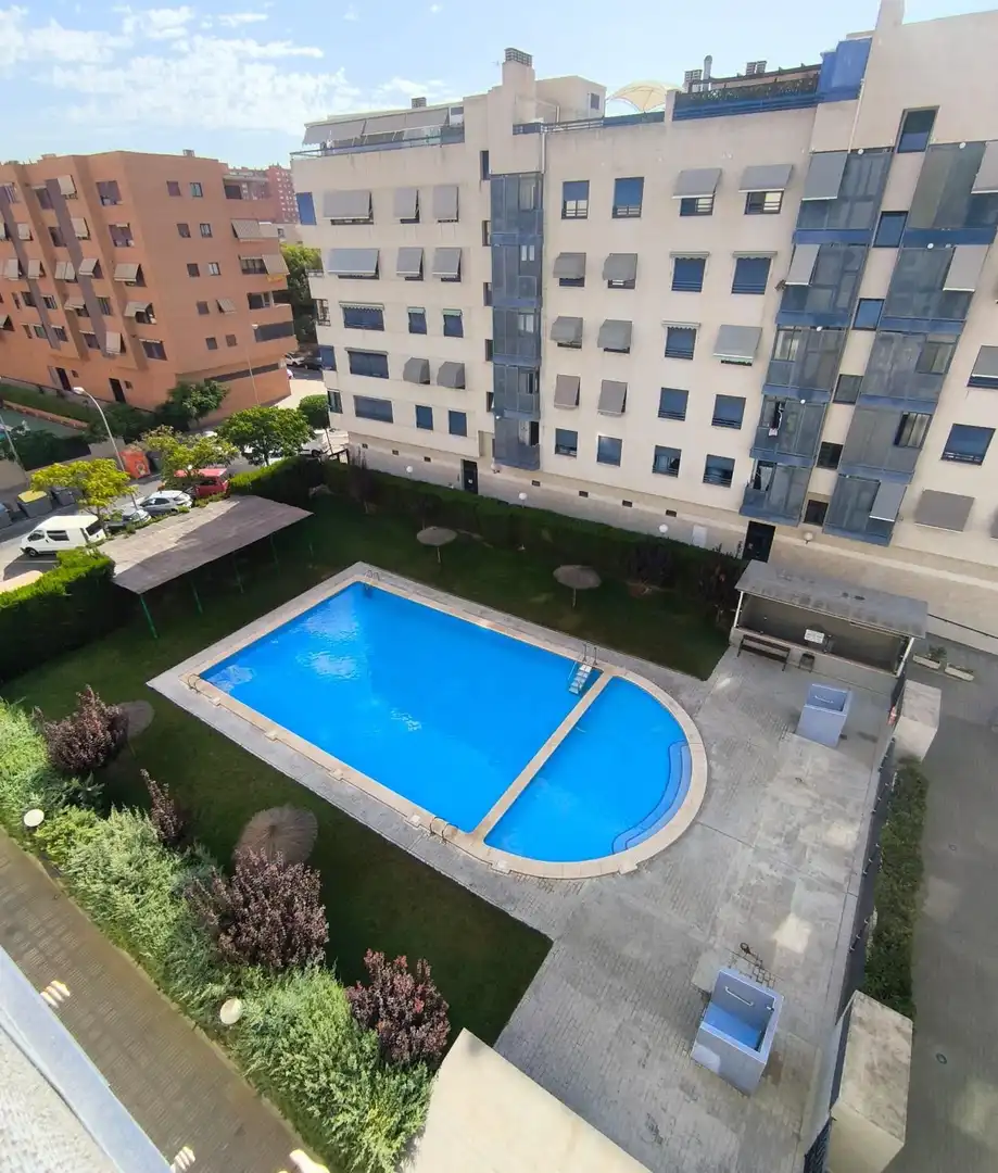 Piscina de Àtic de lloguer en Alicante / Alacant amb Calefacció, Jardí privat i Terrassa