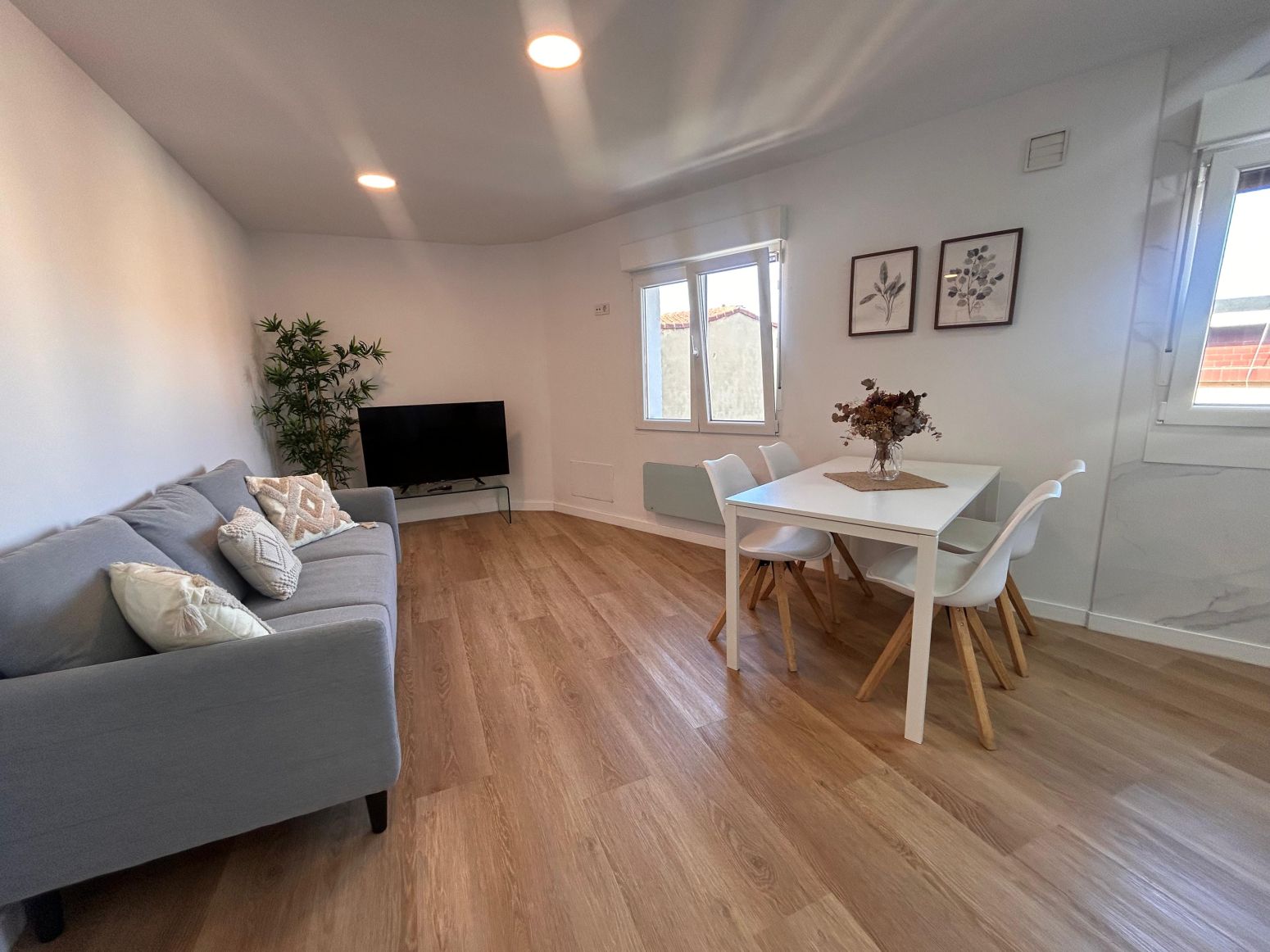 Living room of Flat to rent in Gijón   with Heating and Furnished