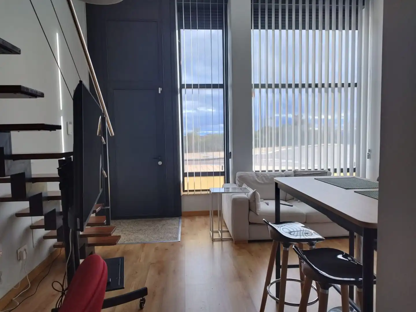 Sala d'estar de Oficina en venda en Arroyo de la Encomienda amb Aire condicionat i Calefacció