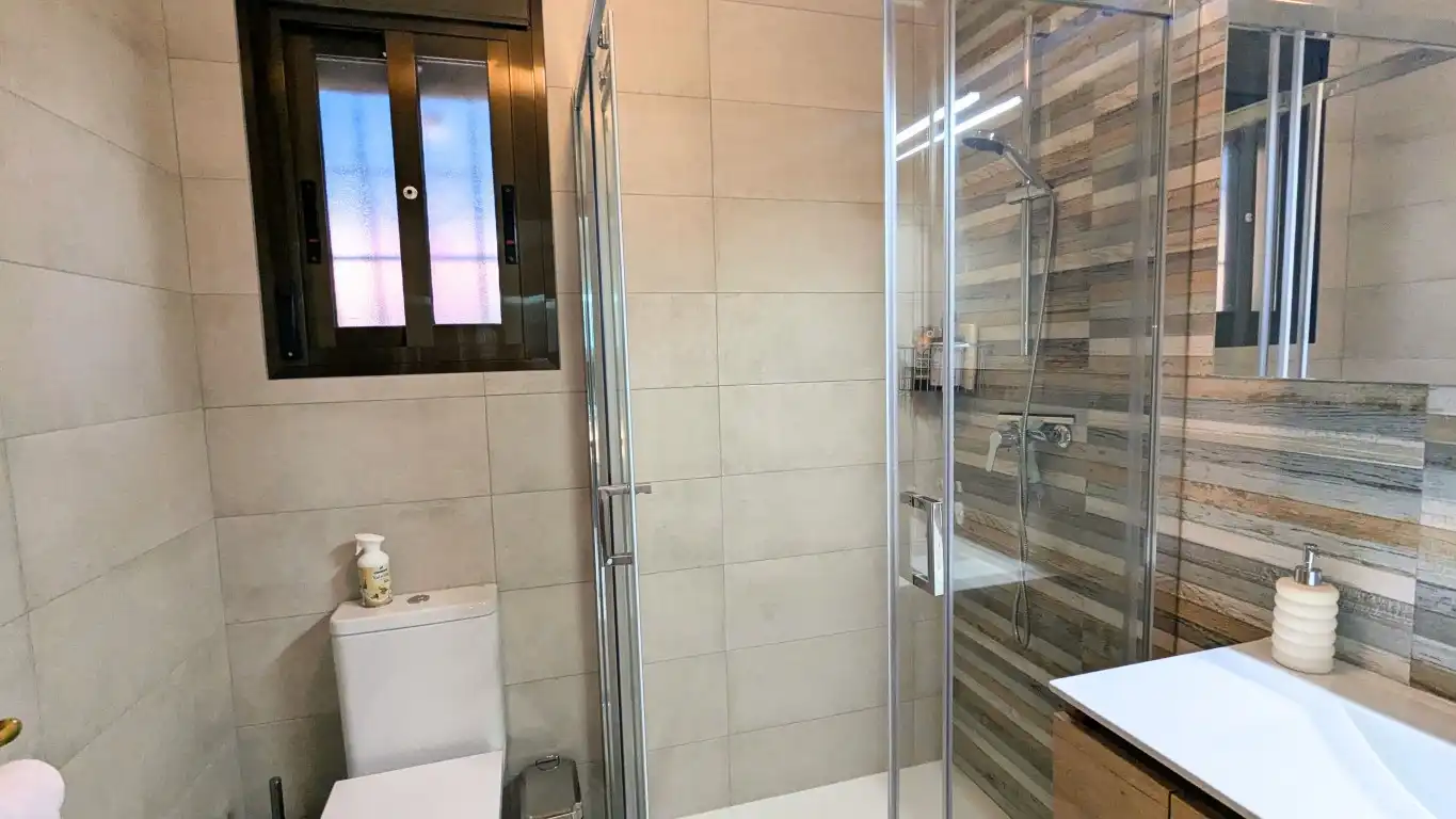 Baño de Casa o chalet en venta en Bigastro con Microondas y Balcón