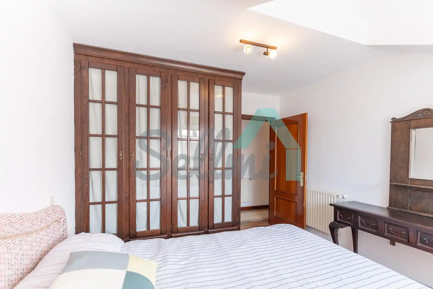 Schlafzimmer von Maisonette zur Miete in Oviedo  mit Heizung, Parkett und Terrasse