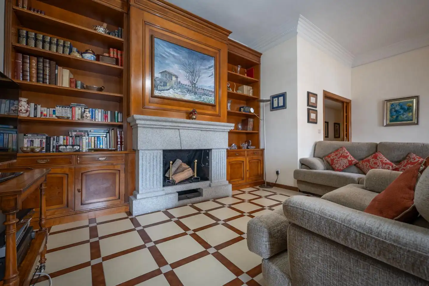 Sala d'estar de Pis en venda en Ávila amb Terrassa i Moblat