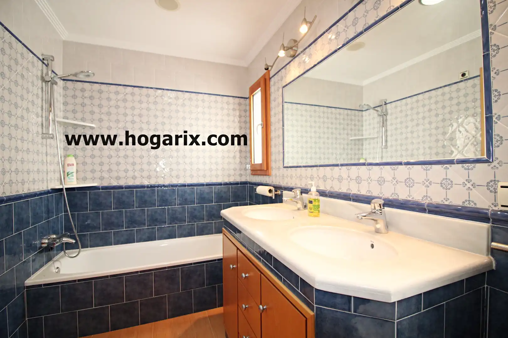 Bathroom of Flat for sale in Villanueva de los Castillejos  with Terrace and Balcony