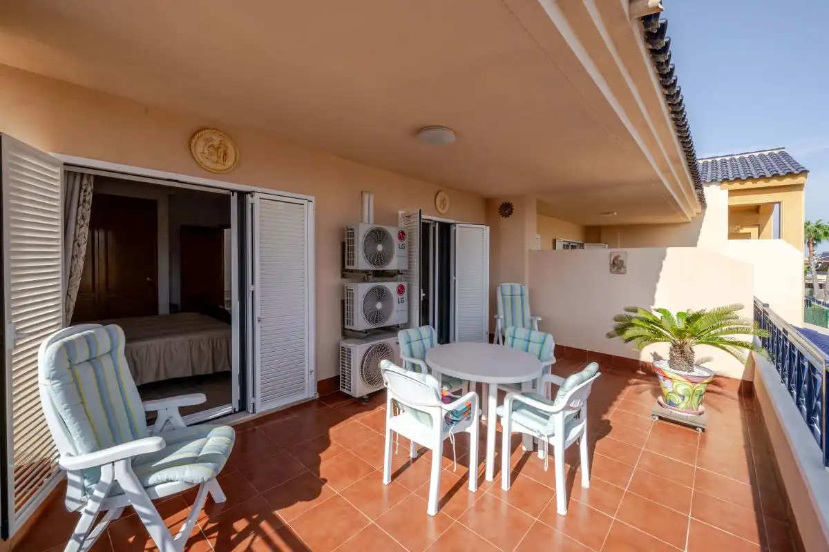 Terraza de Dúplex en venta en Santa Pola con Aire acondicionado, Calefacción y Jardín privado