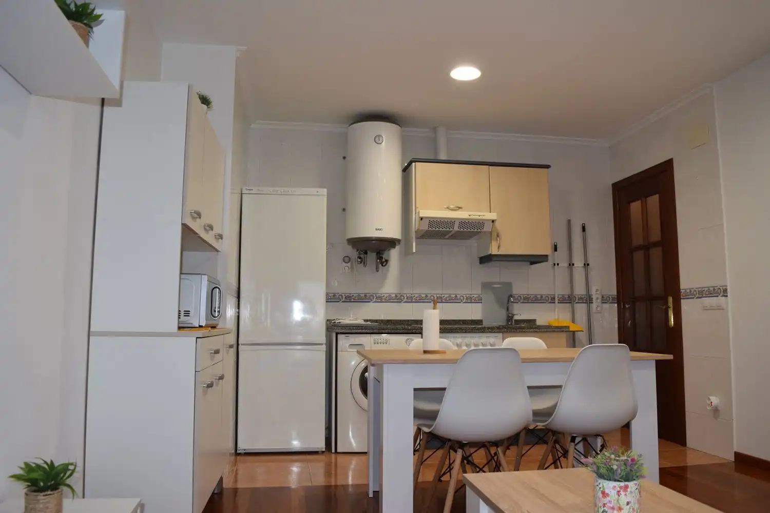 Kitchen of Flat for sale in El Franco 