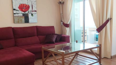 Photo 2 of Flat to rent in Calle Rosa García Ascot, Los Almendros - El Limonero - El Tomillar, Málaga