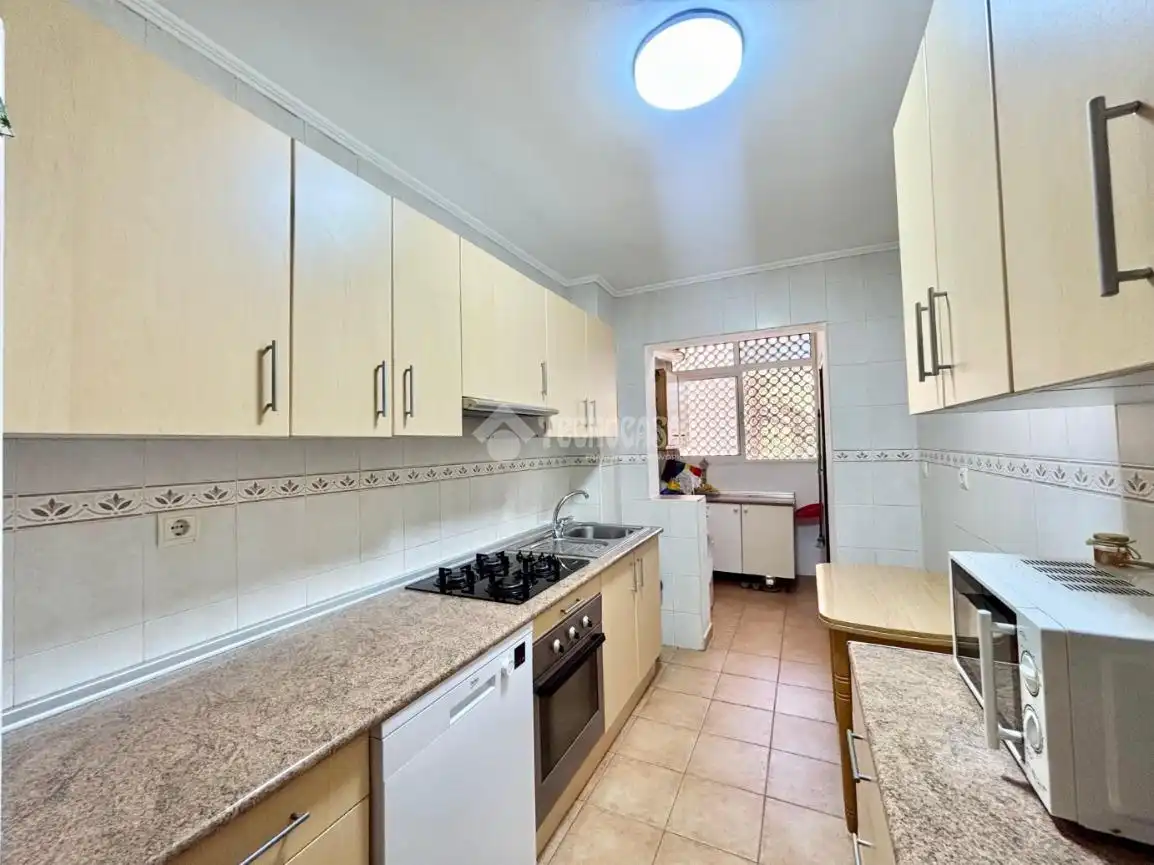 Kitchen of Flat for sale in Benalmádena  with Air Conditioner, Heating and Parquet flooring