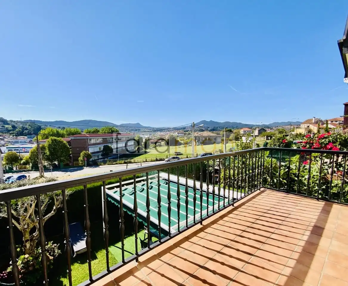 Terrace of Houses for sale in Vigo   with Heating, Private garden and Terrace