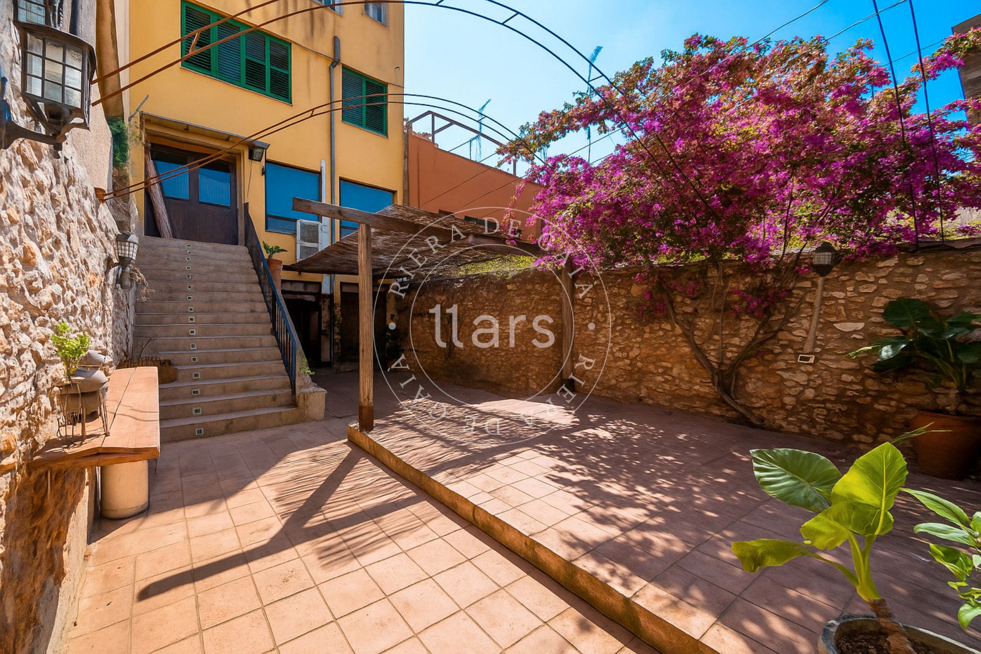 Terraza de Finca rústica en venta en La Riera de Gaià con Aire acondicionado y Terraza