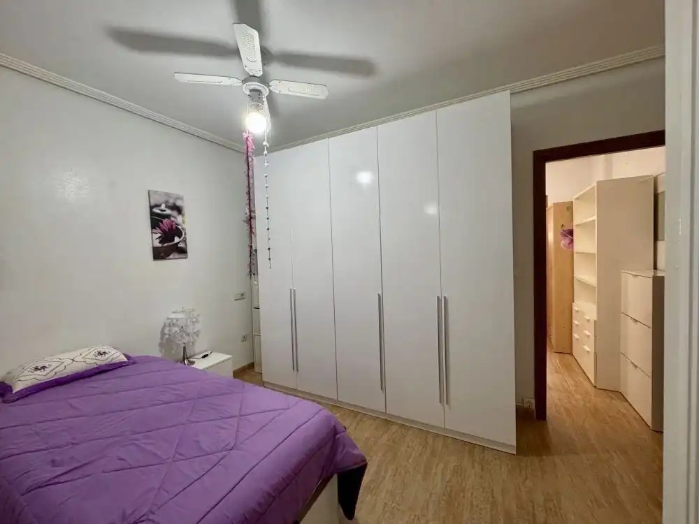 Dormitori de Apartament en venda en Orihuela amb Jardí privat, Terrassa i Balcó