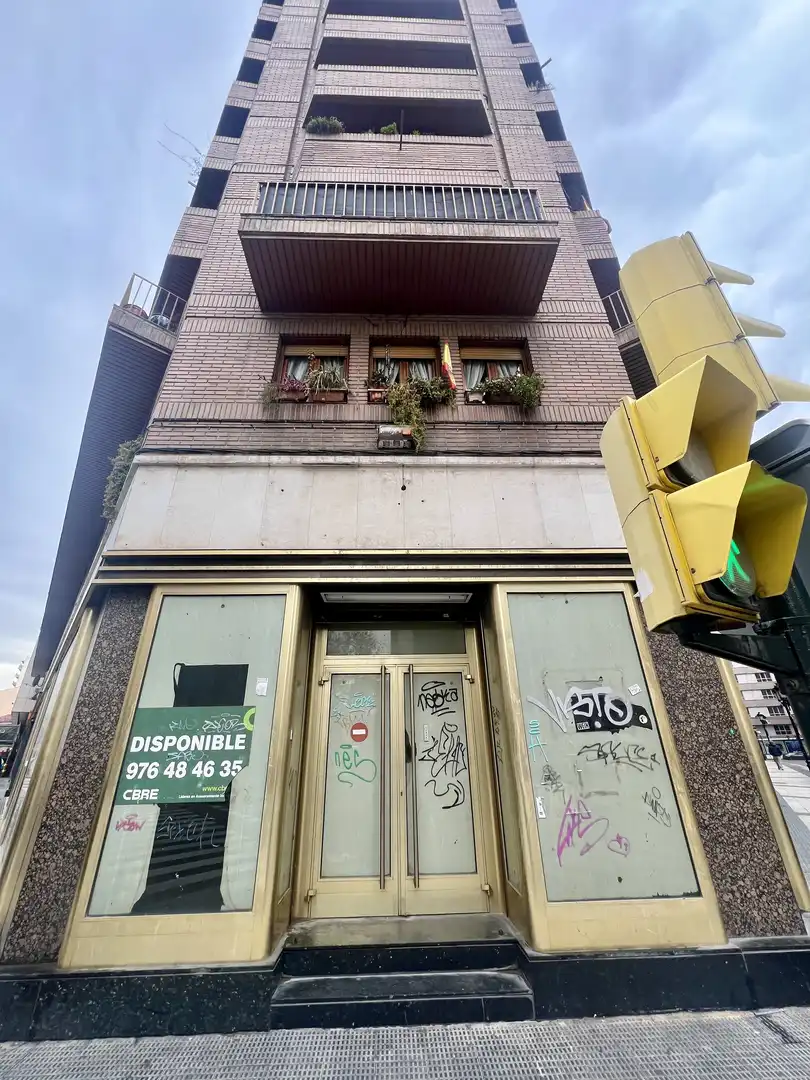 Vista exterior de Local de alquiler en Zaragoza