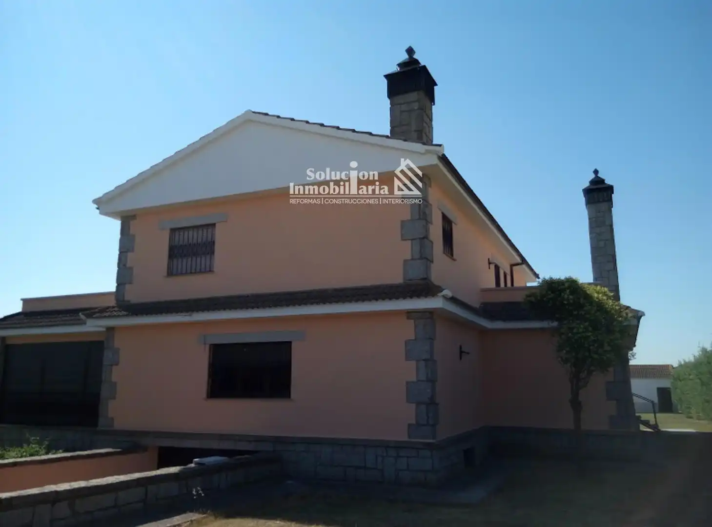 Exterior view of Houses for sale in Villares de la Reina  with Heating and Swimming Pool