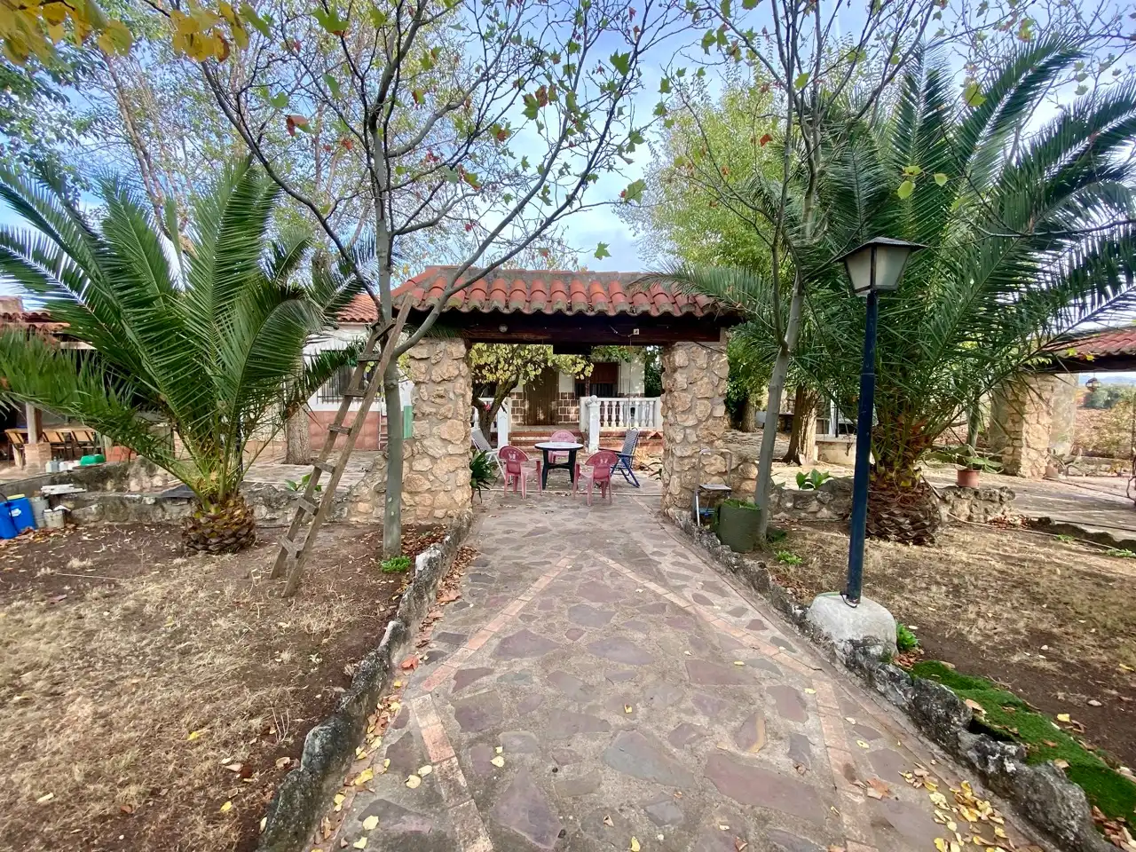 Jardí de Casa o xalet en venda en Villarrubia de los Ojos amb Aire condicionat, Calefacció i Jardí privat