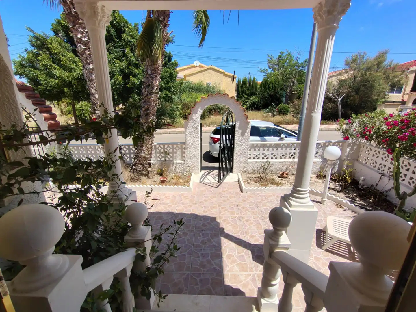Haus oder Chalet zum Verkauf in San Fulgencio mit Klimaanlage, Privatgarten und Terrasse