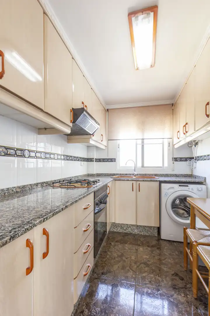 Cocina de Piso en venta en Valencia con Balcón
