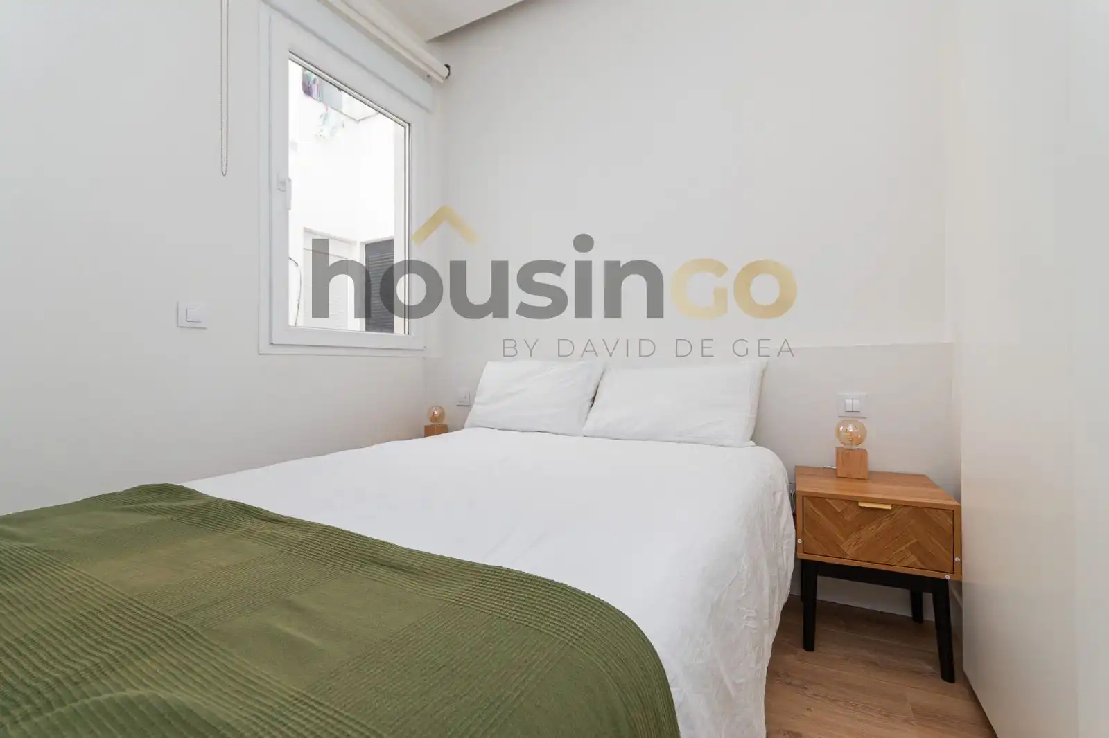 Bedroom of Flat for rent in Madrid  with Air Conditioner, Heating and Terrace