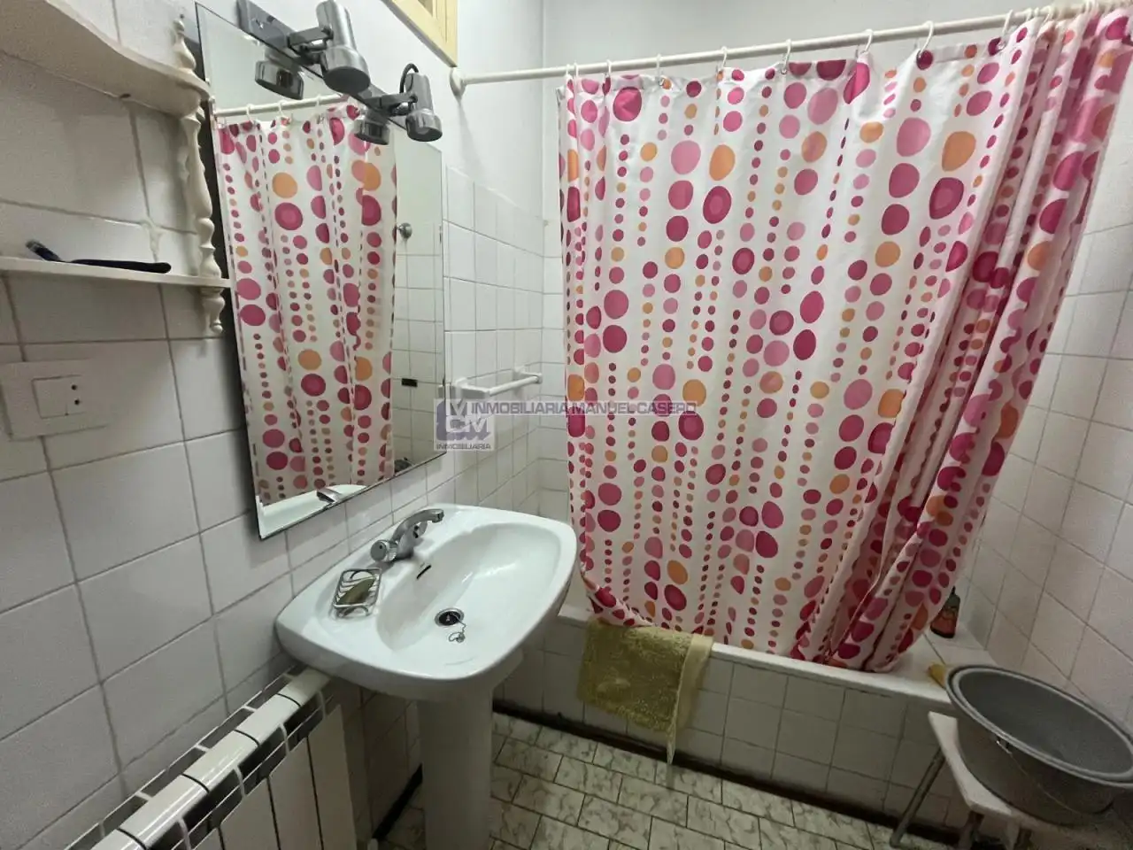 Bany de Pis en venda en Cáceres amb Calefacció, Parquet i Terrassa