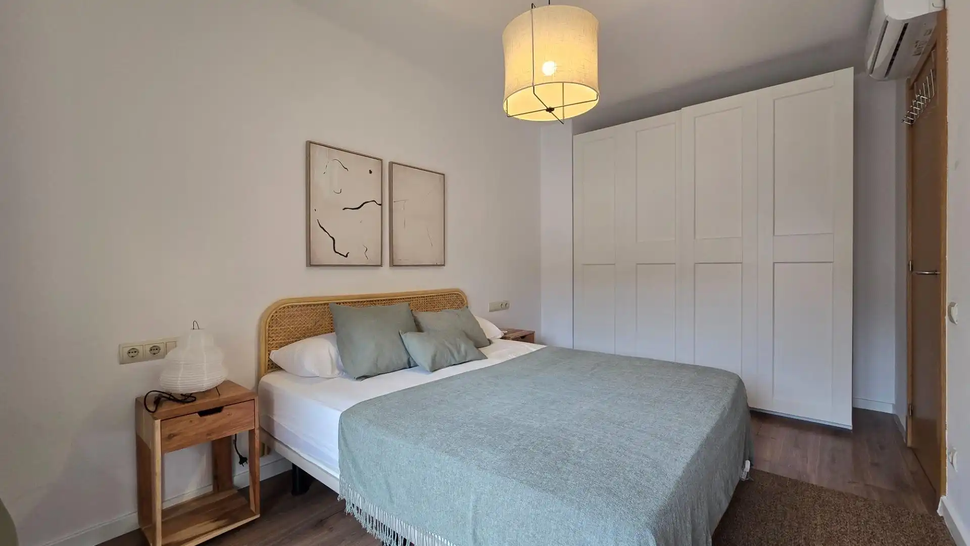 Bedroom of Flat for sale in Molins de Rei  with Air Conditioner, Heating and Parquet flooring