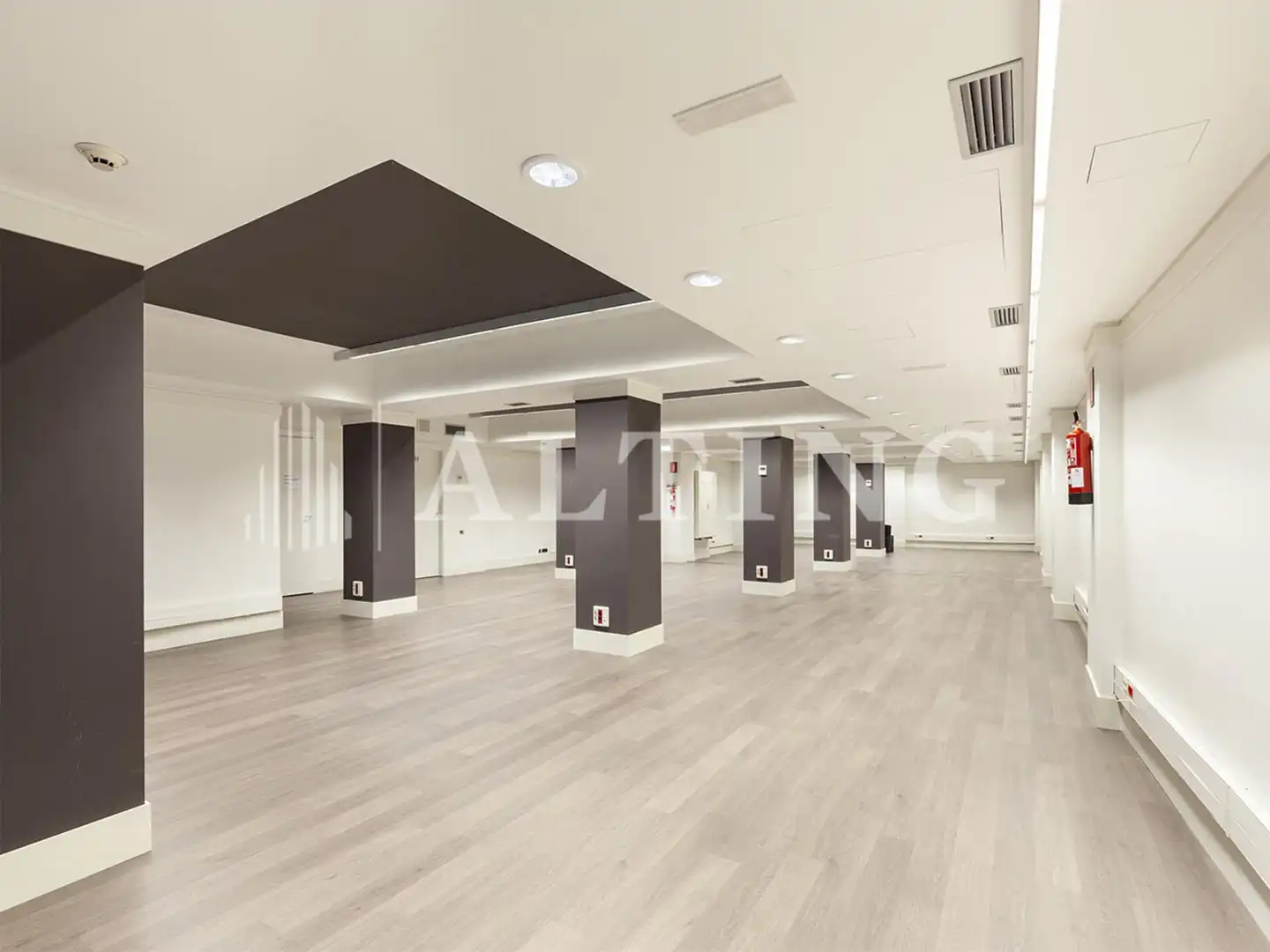 Local comercial de lloguer a Carrer Calabria, imagen 10