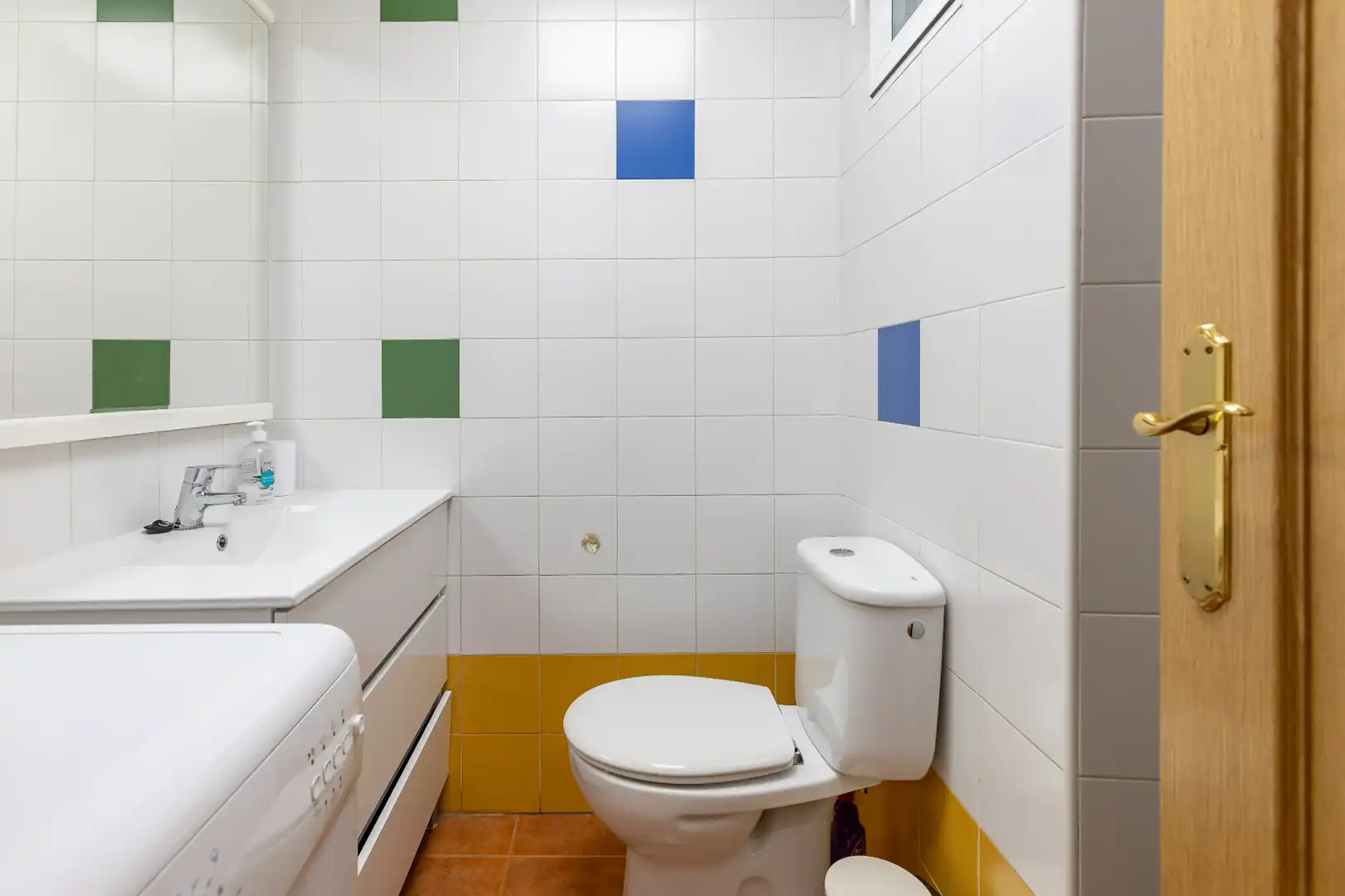 Badezimmer von Wohnungen zur Miete in Valencia mit Klimaanlage, Heizung und Möbliert