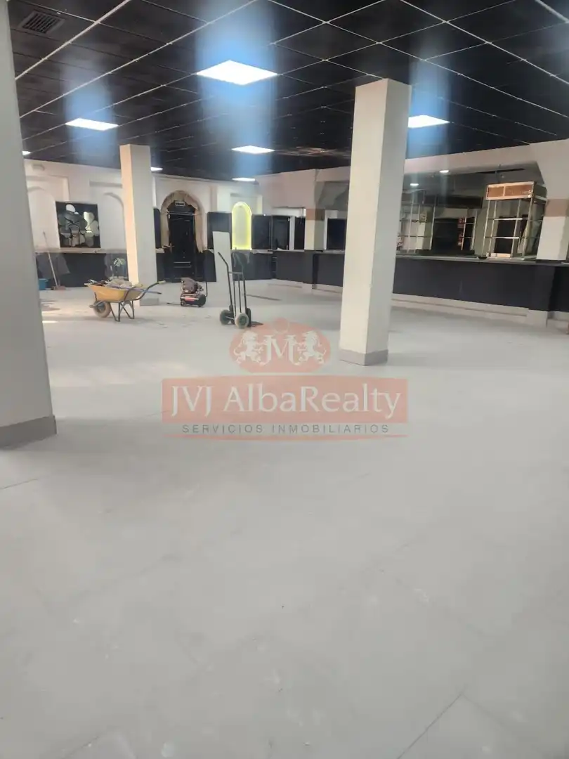 Edificio en venta en El Provencio  