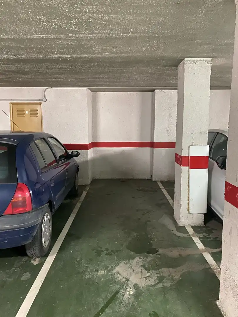 Aparcament de Garatge en venda en Entrena