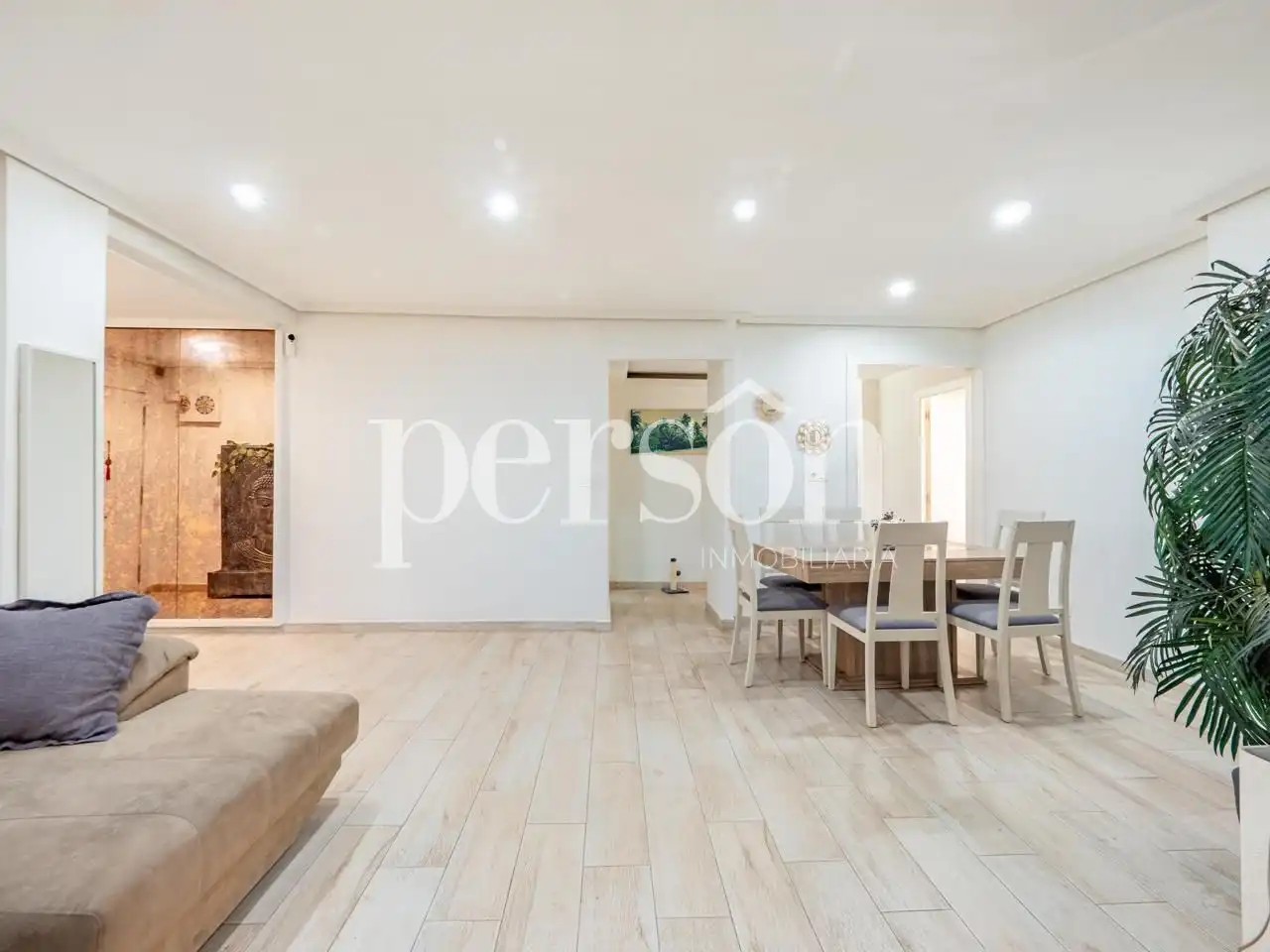 Piso en venta en Valencia con Aire acondicionado, Terraza y Amueblado