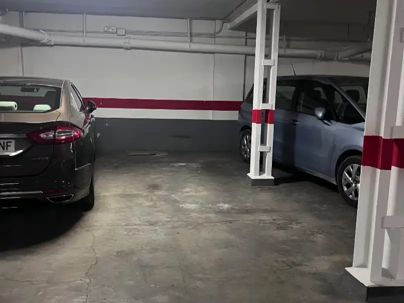 Parkplatz von Garage zur Miete in Albacete