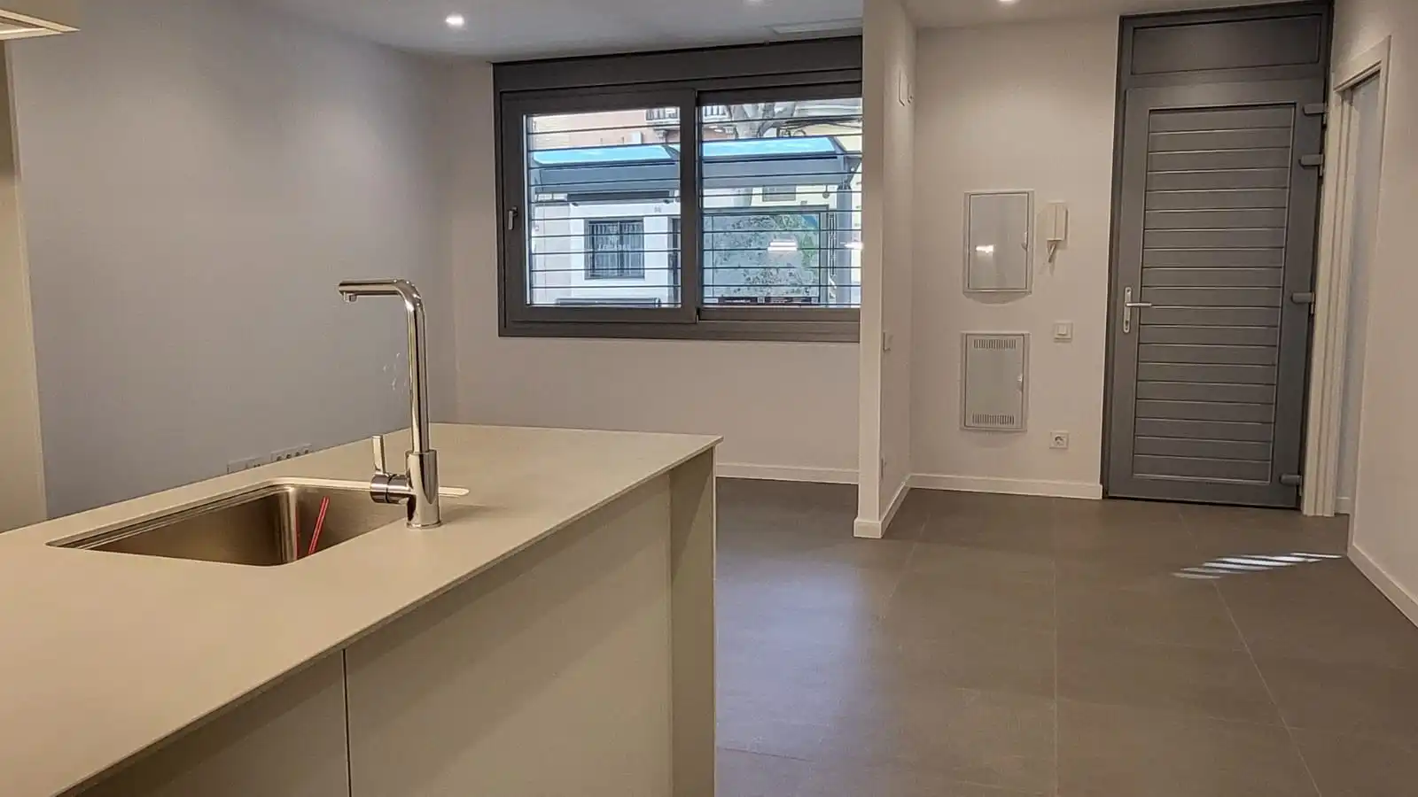 Cocina de Planta baja en venta en Sabadell con Aire acondicionado y Calefacción