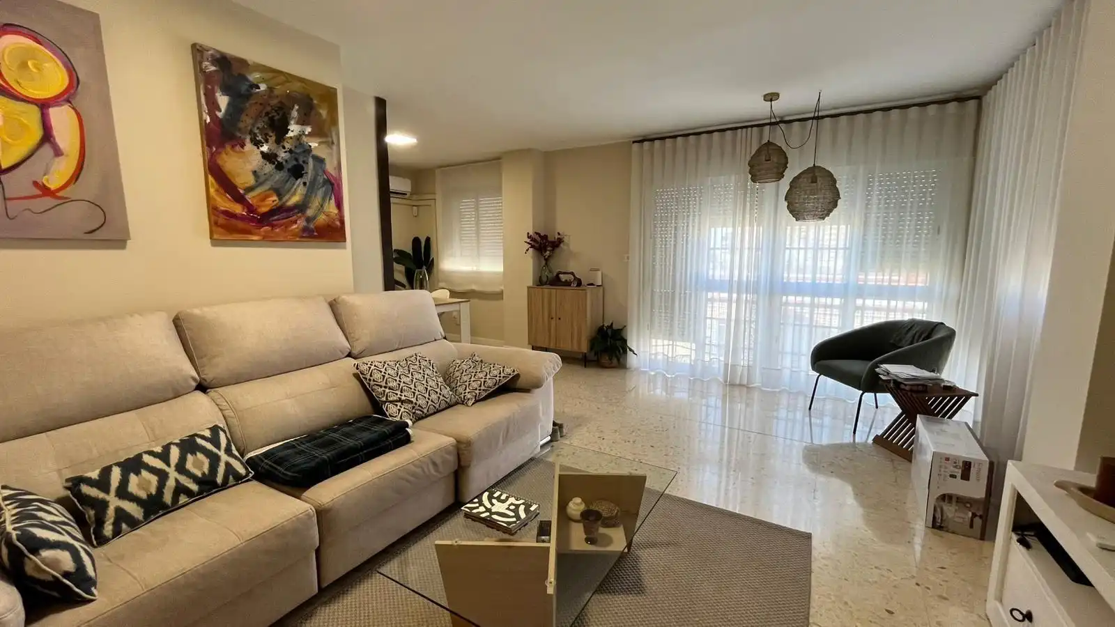 Sala d'estar de Pis en venda en Sevilla amb Aire condicionat i Moblat