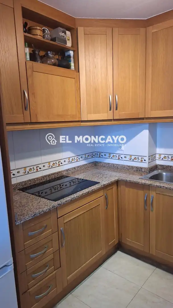 Cocina de Apartamento en venta en Guardamar del Segura con Calefacción, Terraza y Piscina comunitaria
