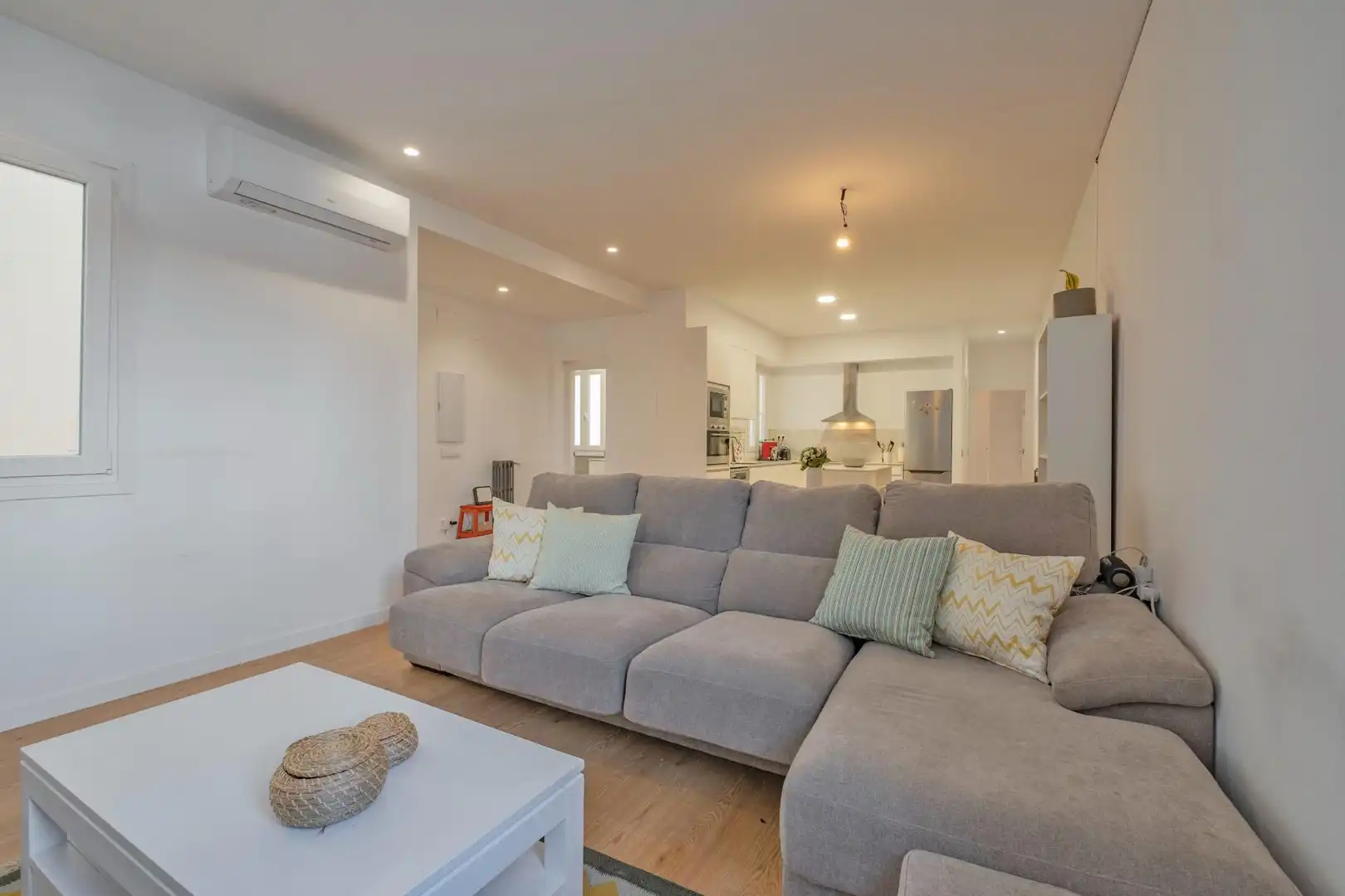 Flat with lift for sale in JOAQUIN COSTA, imagen 5