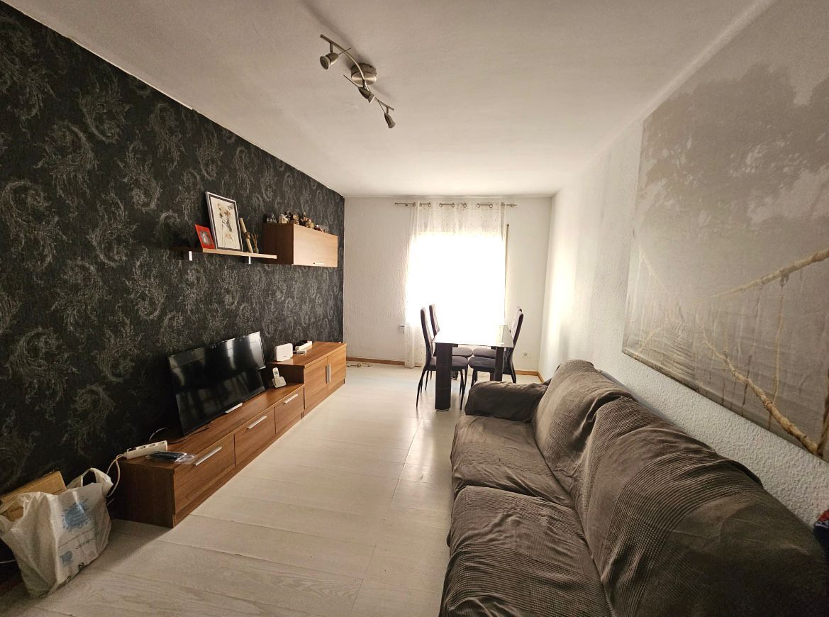 Sala d'estar de Pis en venda en Cornellà de Llobregat