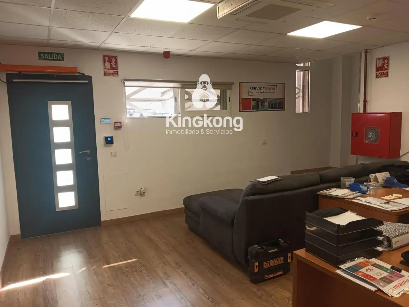 Industrial building with lift for sale in Zona Industrial, imagen 5