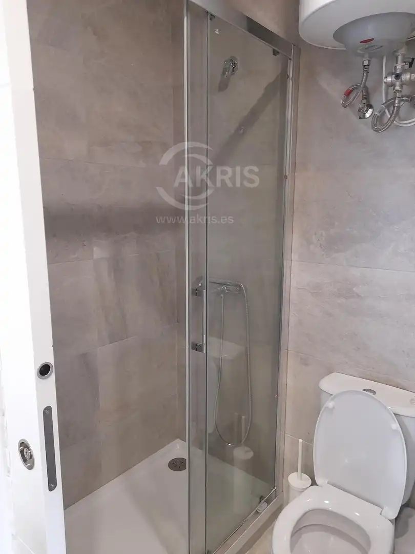 Bathroom of Flat for sale in Toledo  with Heating