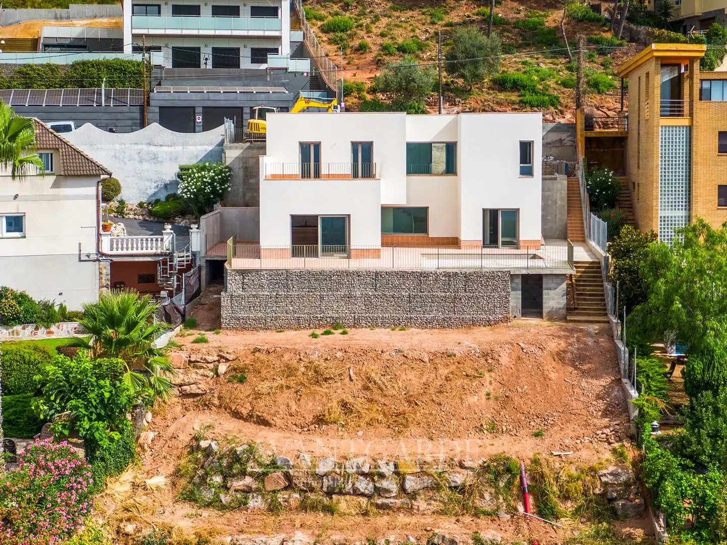 Vista exterior de Casa o xalet en venda en Pallejà amb Aire condicionat, Calefacció i Jardí privat