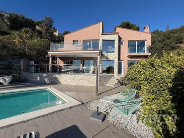 Villa avec piscine à vendre à Acacia