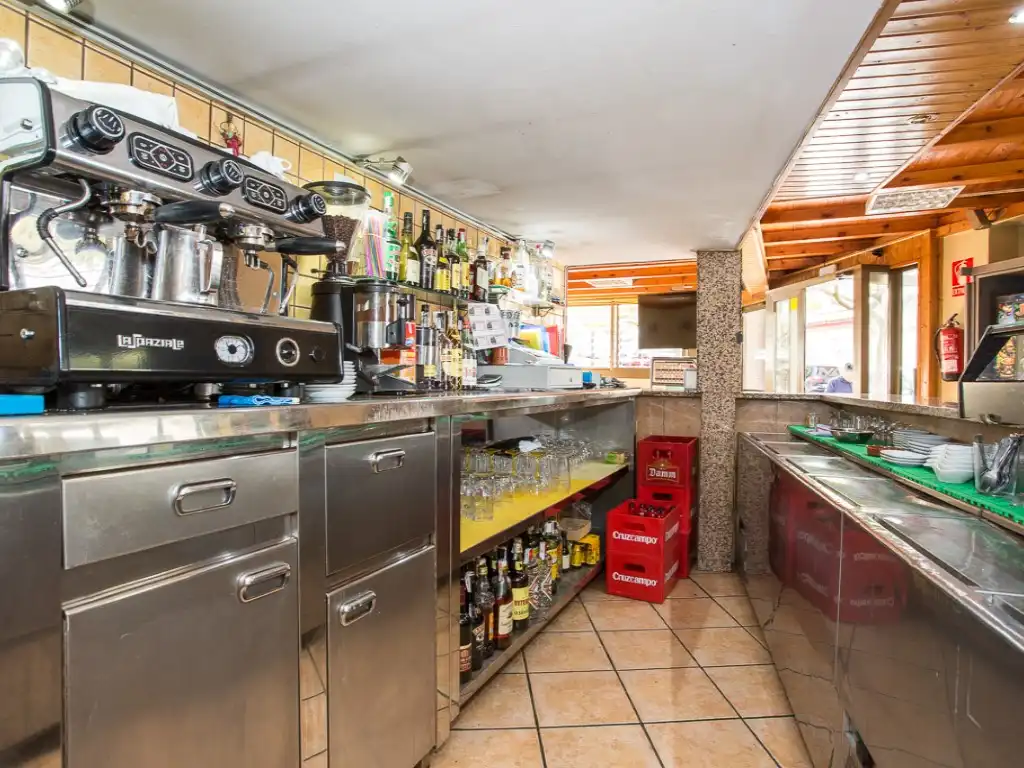 Local en venta en Sant Julià
