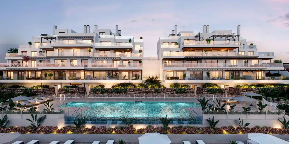 Apartamento con piscina en venta en Estepona Pueblo