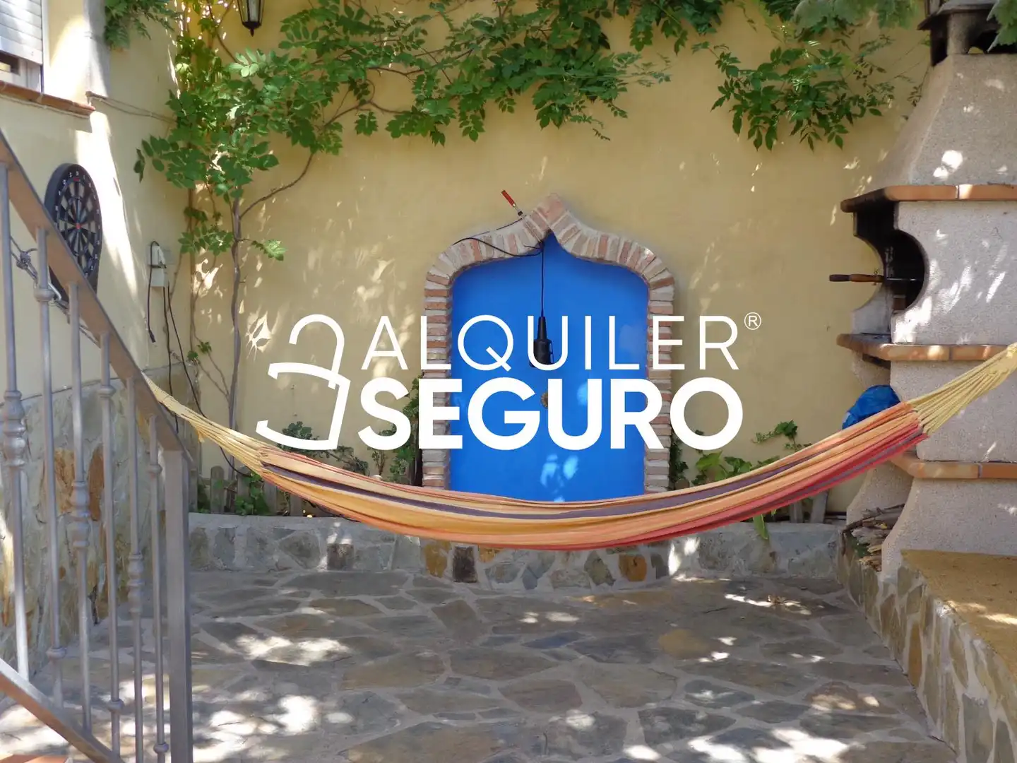 Casa o xalet de lloguer en La Adrada  amb Calefacció, Terrassa i Piscina