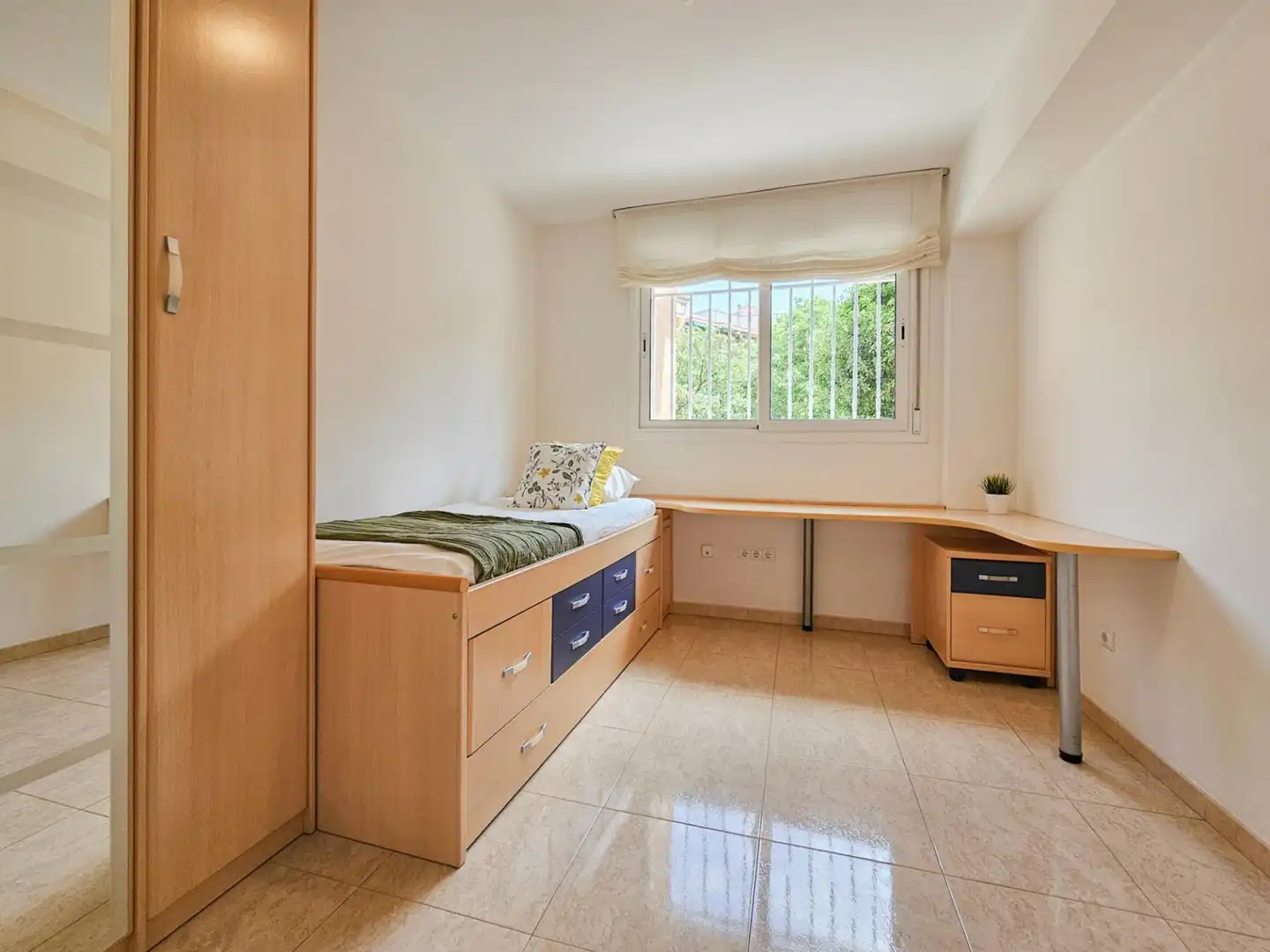Bajo con ascensor en venta en Carrer OLZINELLES D', imagen 16