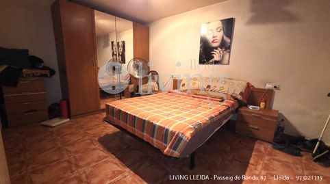 Foto 4 de Casa adosada en venda a Carrer Arrabal, Albatàrrec, Lleida
