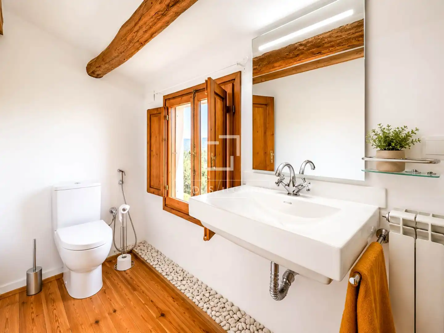 Baño de Finca rústica en venta en Piera con Calefacción, Jardín privado y Trastero