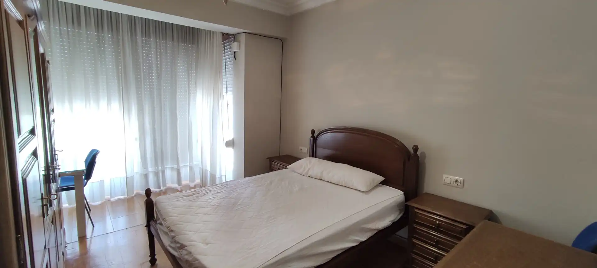 Habitación de Piso de alquiler en Ourense Capital  con Calefacción, Amueblado y Horno