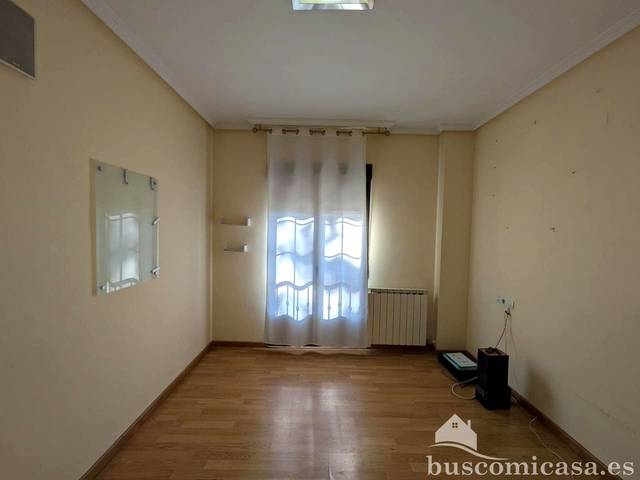 Local comercial en Alquiler en Daoiz en Centro ciudad