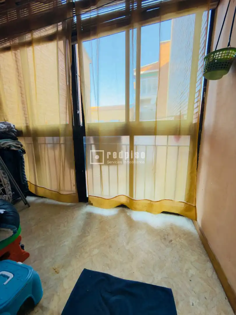 Habitación de Piso en venta en Madrid con Terraza