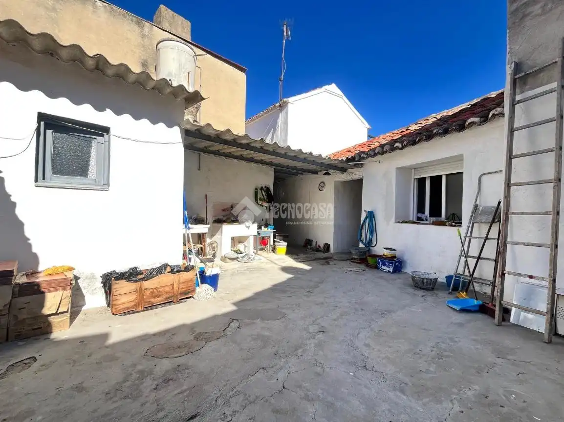 Vista exterior de Casa o chalet en venta en Alcaudete de la Jara con Aire acondicionado