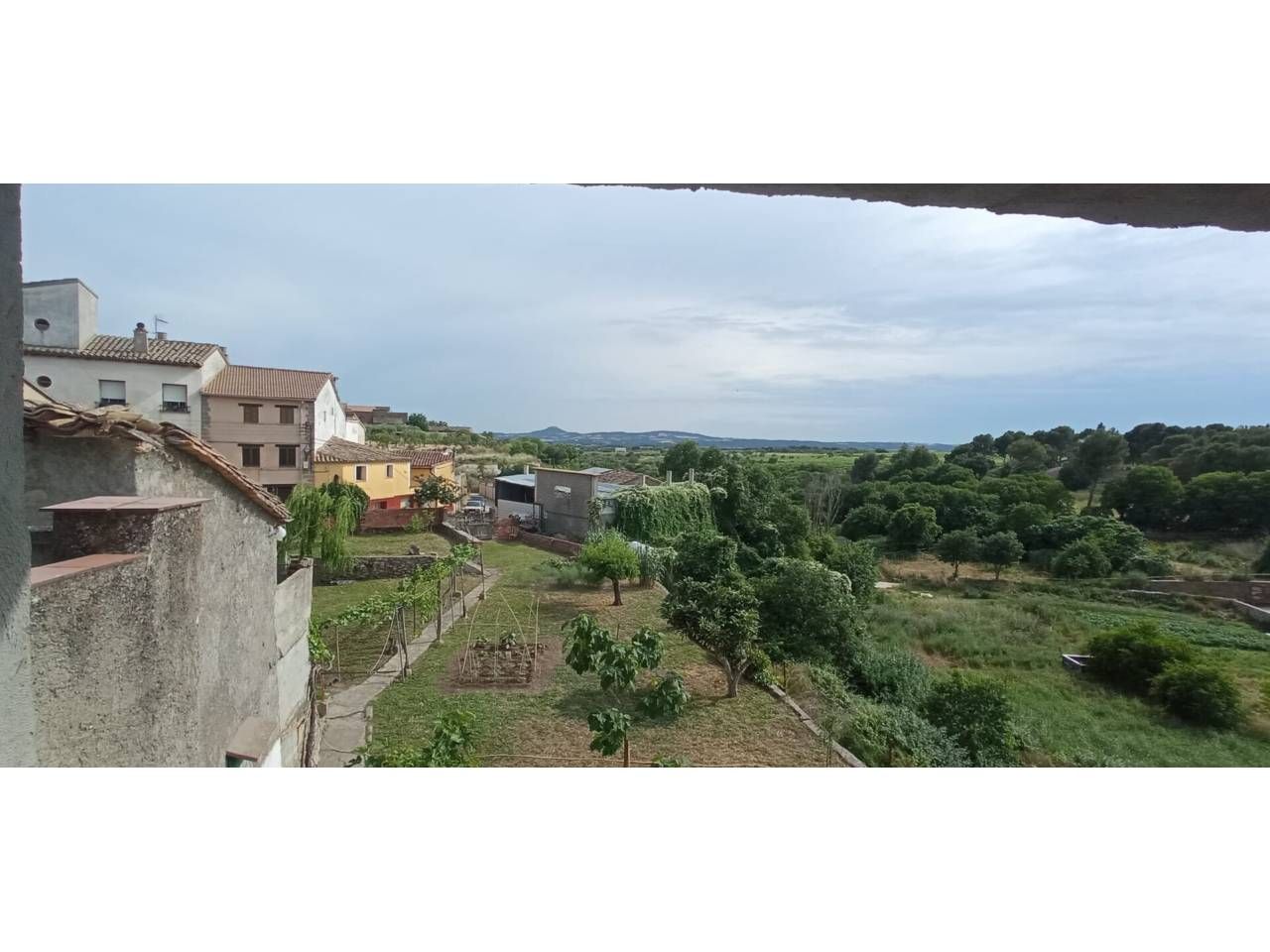 House or chalet for sale in Salas Bajas  with Air Conditioner and Furnished
